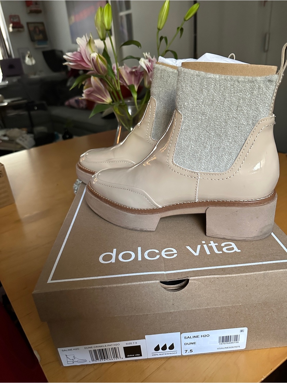 SUPER comfy Dolce Vita Patent & Knit Platform Ankle Boots - Picture 8 of 8